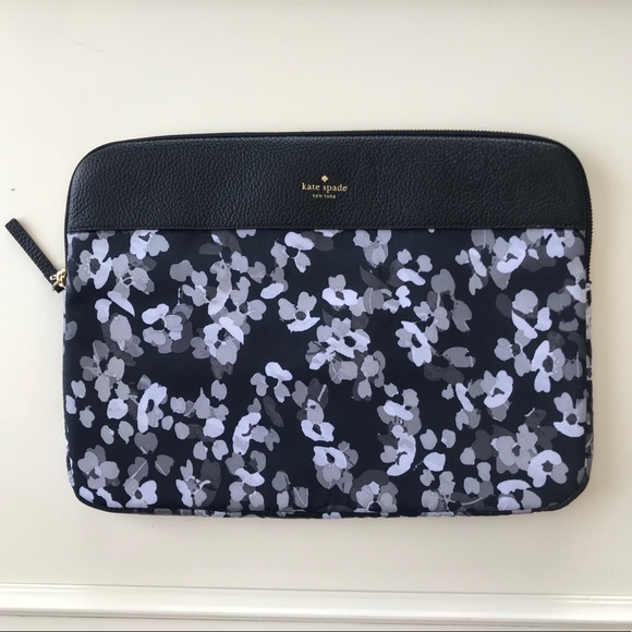 kate spade Accessories - Women’s Kate Spade Laptop Case